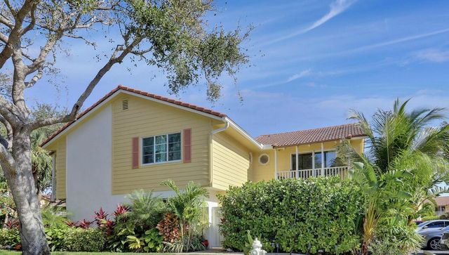 293 Seabreeze Circle, Jupiter, FL 33477