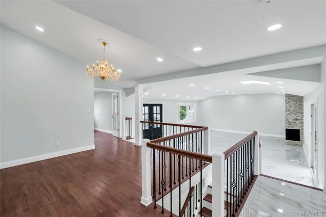 21 Fuller Street, Dix Hills, NY 11746