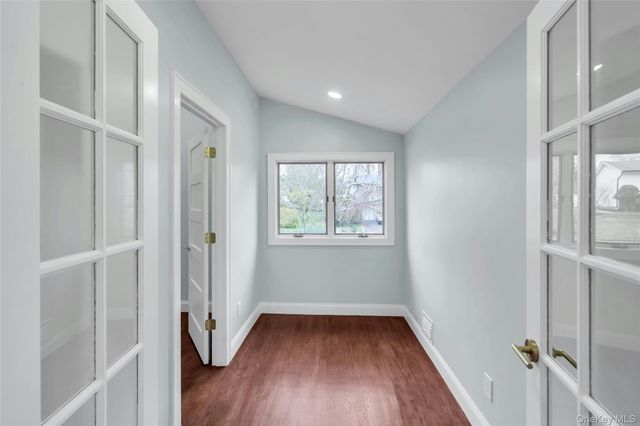 21 Fuller Street, Dix Hills, NY 11746