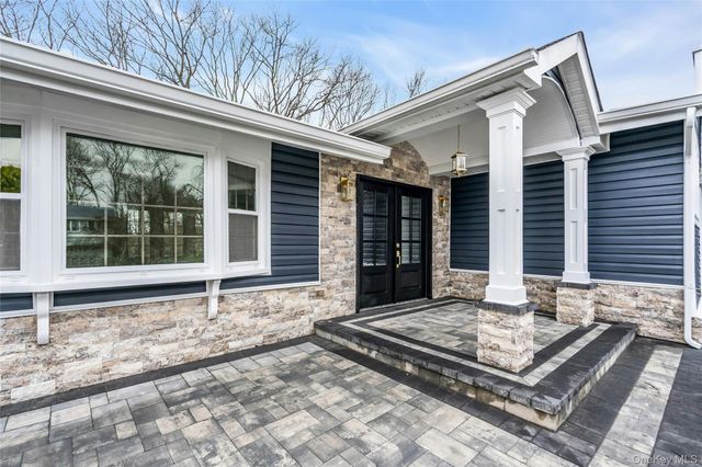 21 Fuller Street, Dix Hills, NY 11746
