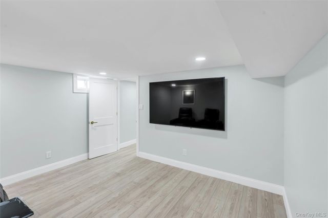 21 Fuller Street, Dix Hills, NY 11746