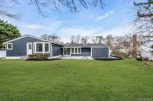 21 Fuller Street, Dix Hills, NY 11746