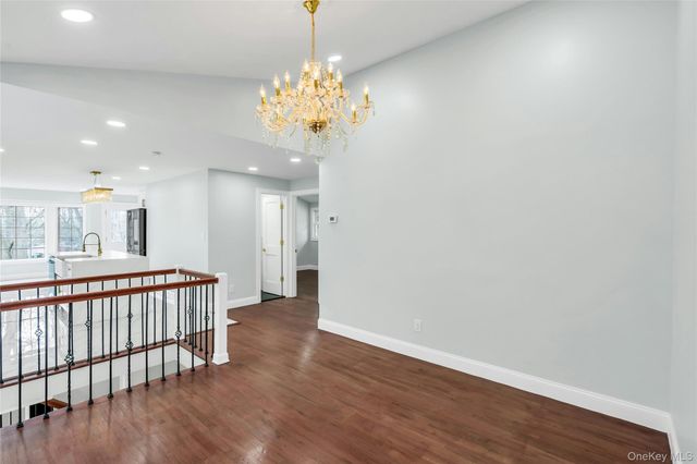 21 Fuller Street, Dix Hills, NY 11746