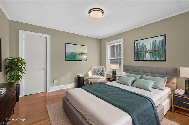 202 W Whitsett Street, Graham, NC 27253