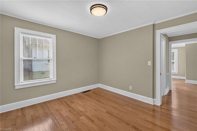 202 W Whitsett Street, Graham, NC 27253