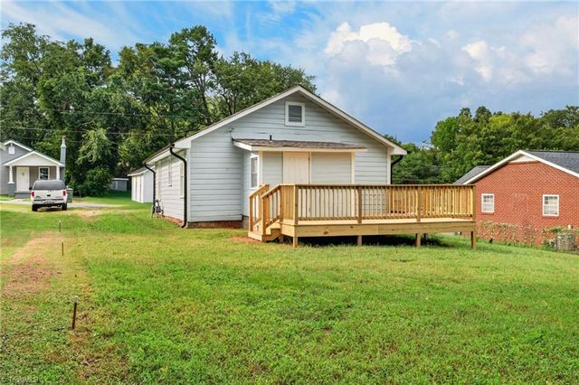 202 W Whitsett Street, Graham, NC 27253
