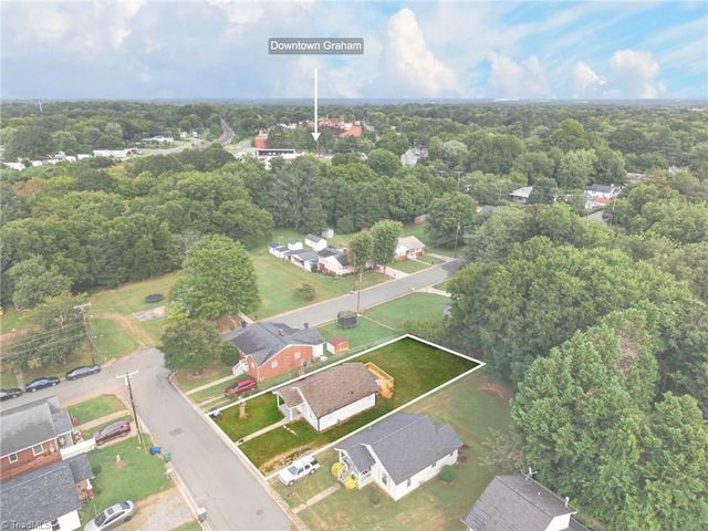 202 W Whitsett Street, Graham, NC 27253