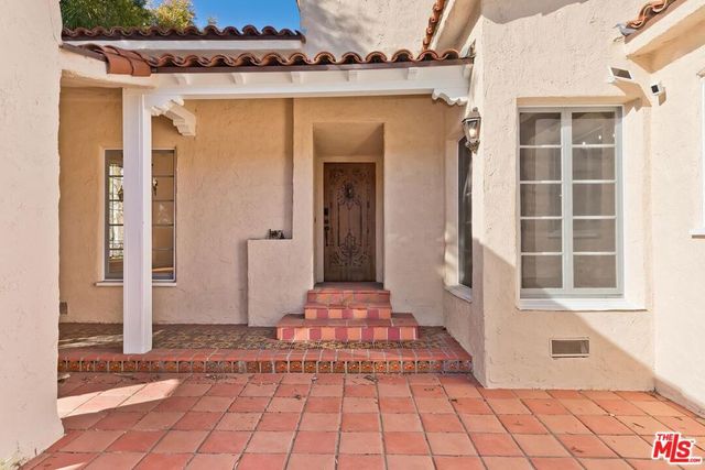 144 S La Peer Drive, Beverly Hills, CA 90211