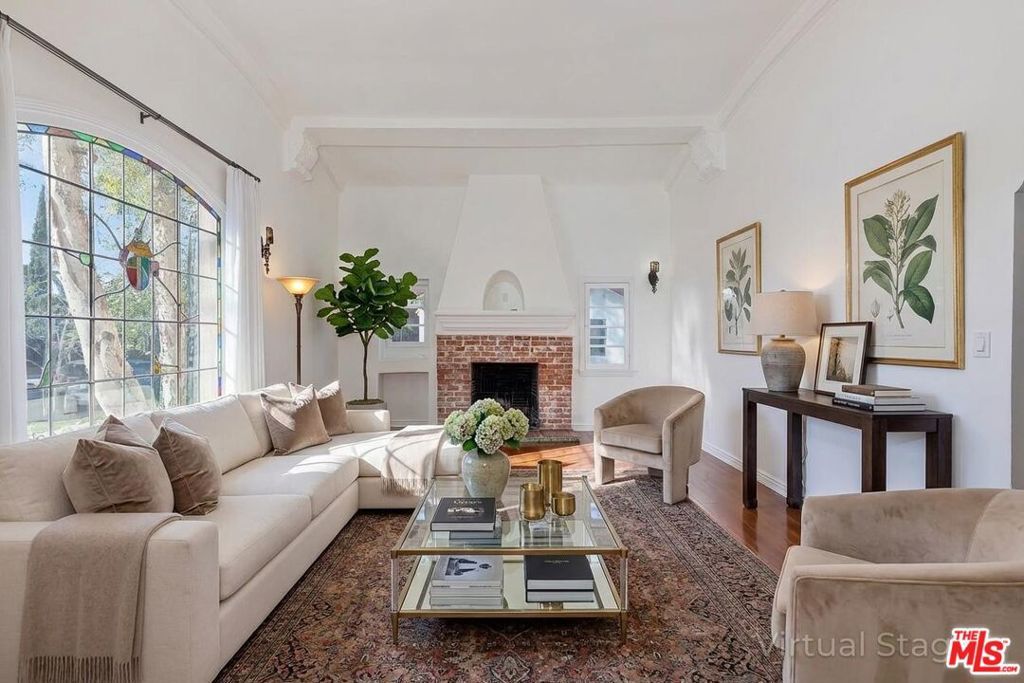 144 S La Peer Drive, Beverly Hills, CA 90211