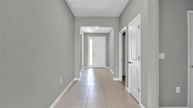 5427 FLINT HILLS DRIVE, Wimauma, FL 33598