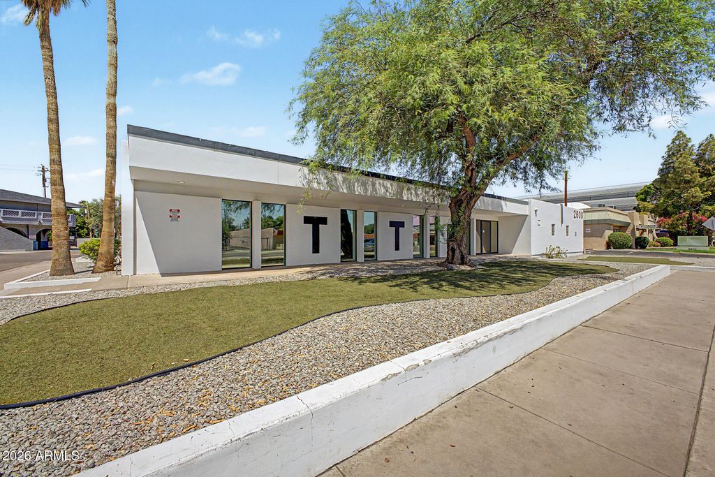 2800 N 24TH Street, Phoenix, AZ 85008 — exterior