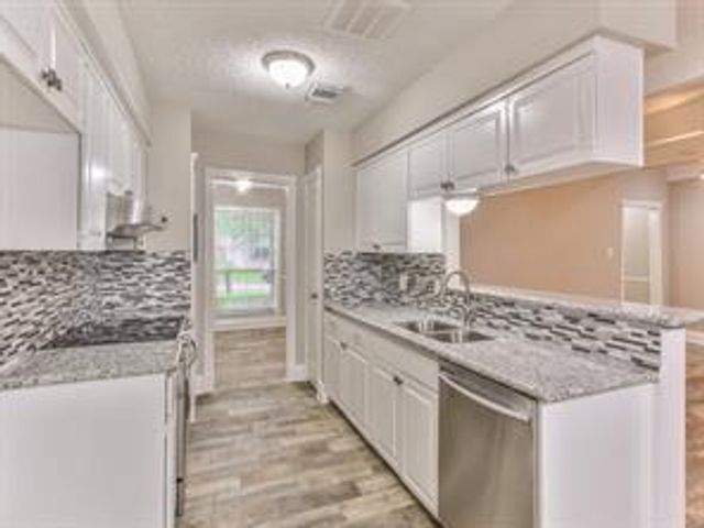 13727 Overbrook Lane, Houston, TX 77077