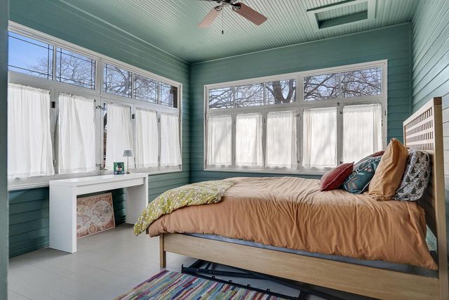 1003 King STREET, La Crosse, WI 54601