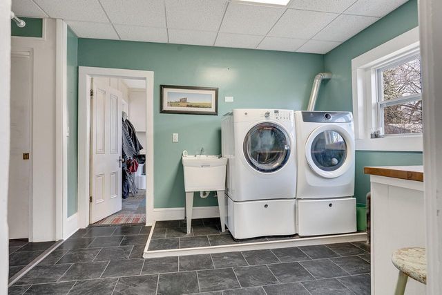 1003 King STREET, La Crosse, WI 54601