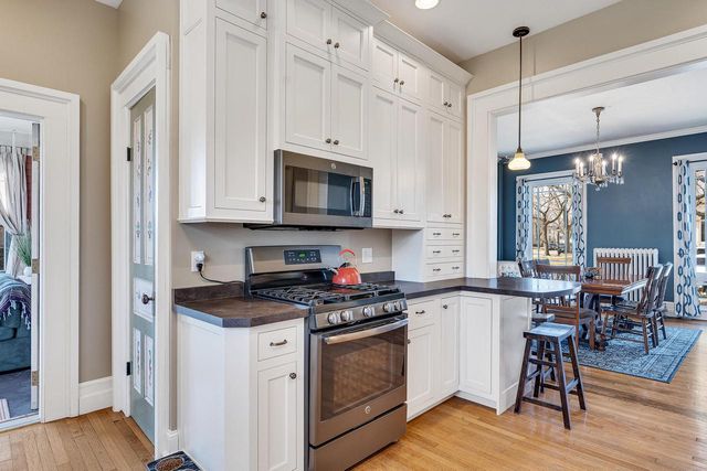 1003 King STREET, La Crosse, WI 54601