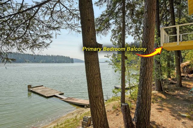 13510 N Peninsula Dr, Newman Lake, WA 99025