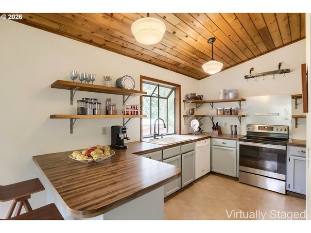 39105 Se GORDON CREEK Rd, Corbett, OR 97019