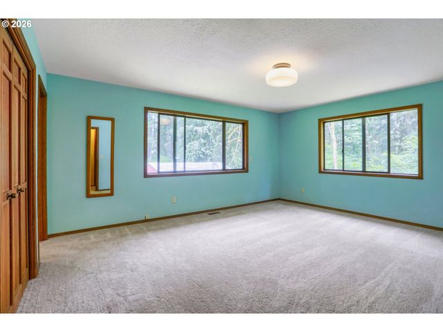 39105 Se GORDON CREEK Rd, Corbett, OR 97019