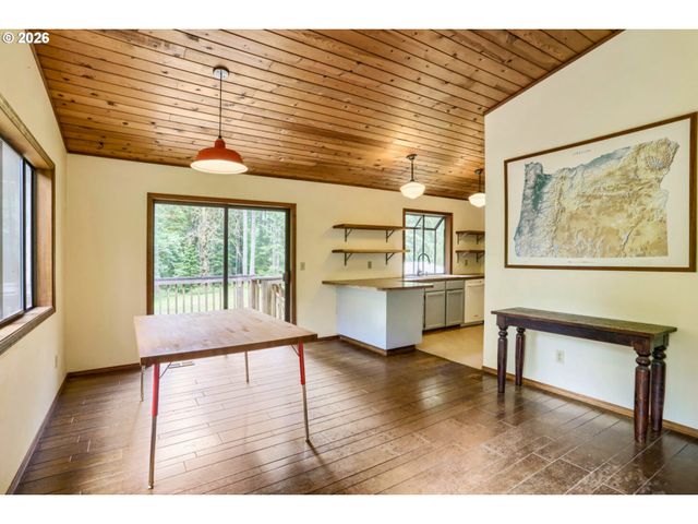 39105 Se GORDON CREEK Rd, Corbett, OR 97019