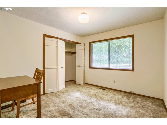 39105 Se GORDON CREEK Rd, Corbett, OR 97019