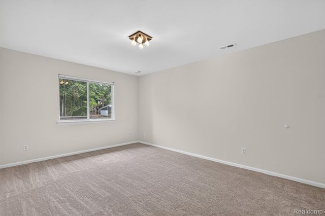 1127 South Lake Drive 117, Novi, MI 48377