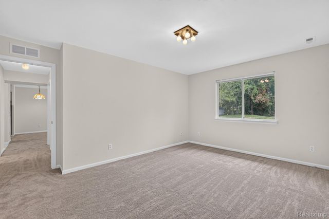 1127 South Lake Drive 117, Novi, MI 48377