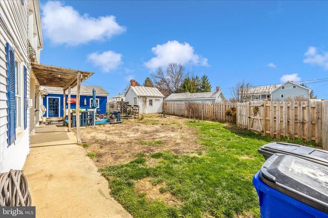2 N 2ND ST, Woodsboro, MD 21798