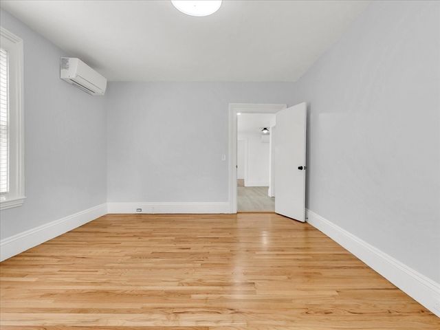 186 Main St, Wayland, MA 01778