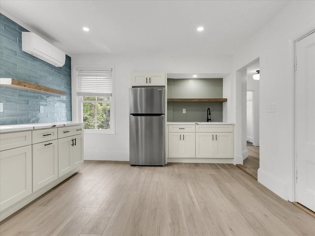 186 Main St, Wayland, MA 01778