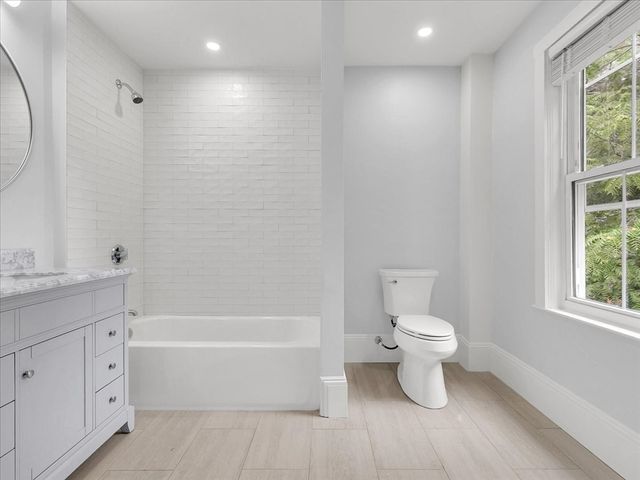 186 Main St, Wayland, MA 01778