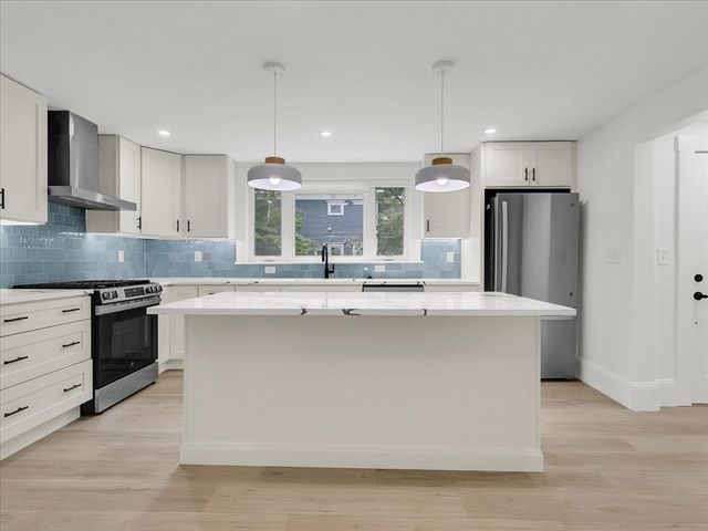 186 Main St, Wayland, MA 01778