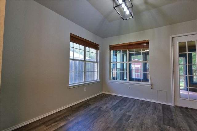 615 Blue Oak CIR, Cedar Park, TX 78613