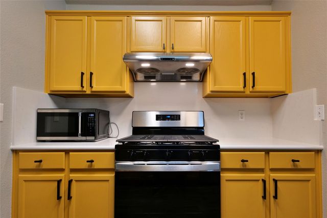 615 Blue Oak CIR, Cedar Park, TX 78613