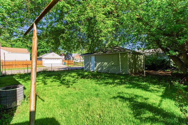 170 W Maxlow Avenue, Hazel Park, MI 48030