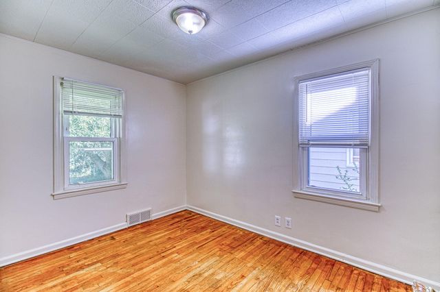 170 W Maxlow Avenue, Hazel Park, MI 48030