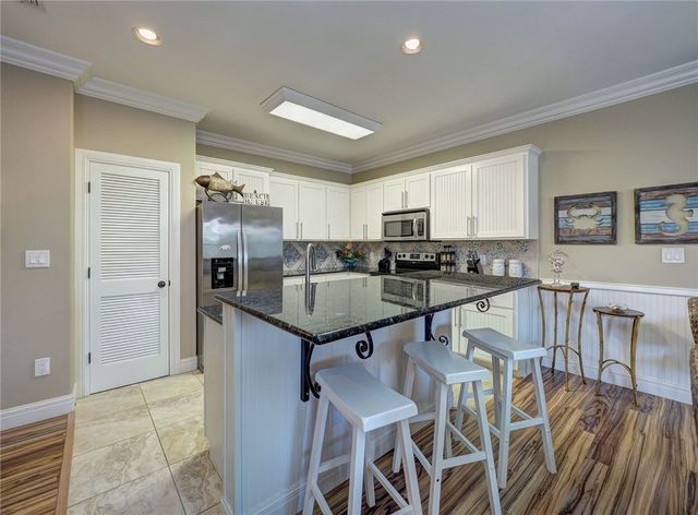 247 W Roberts Ave 5, Port Aransas, TX 78373