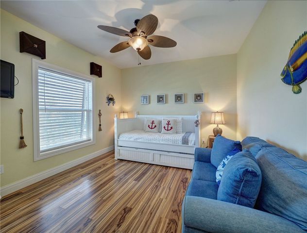 247 W Roberts Ave 5, Port Aransas, TX 78373