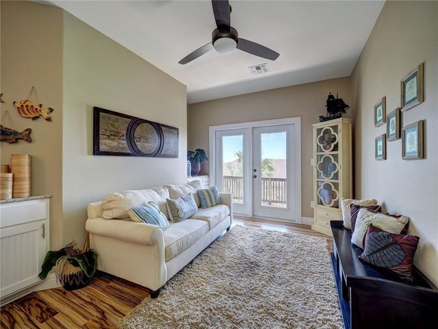 247 W Roberts Ave 5, Port Aransas, TX 78373