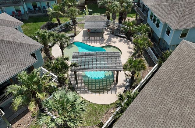 247 W Roberts Ave 5, Port Aransas, TX 78373