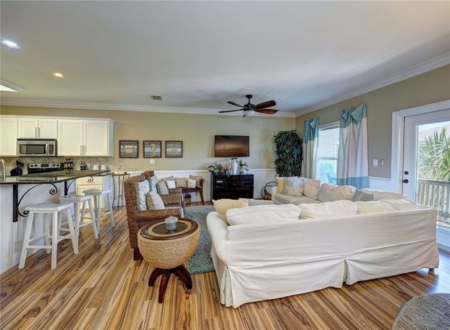 247 W Roberts Ave 5, Port Aransas, TX 78373