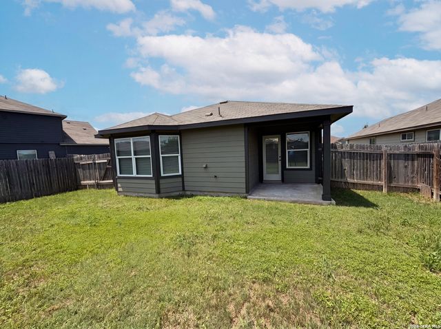 2275 Hawk Dr, New Braunfels, TX 78130