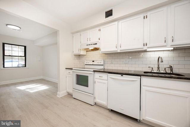 8 SAWMILL RUN #8, Norristown, PA 19401