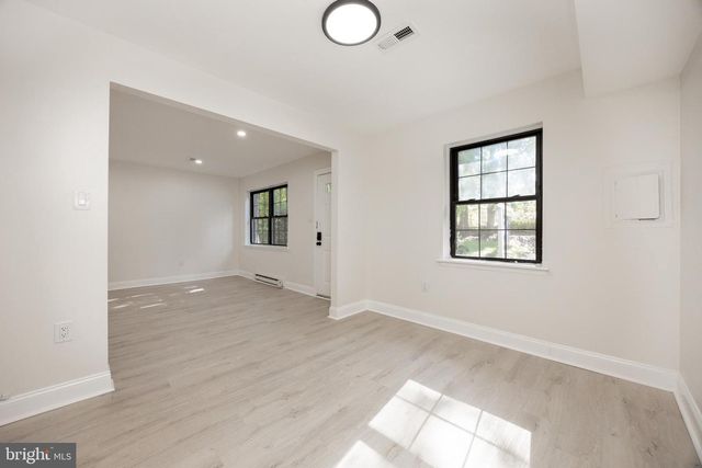 8 SAWMILL RUN #8, Norristown, PA 19401