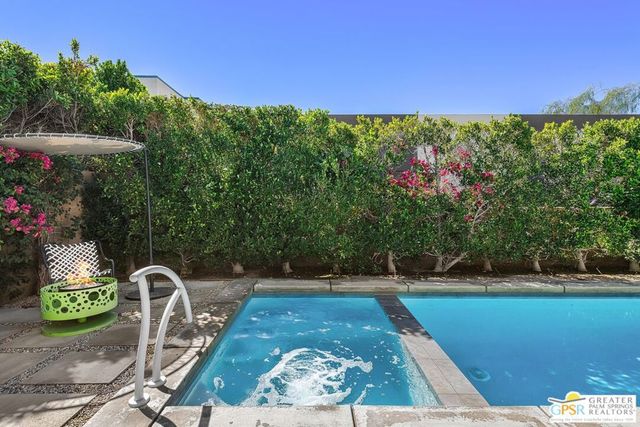 4982 Cottier Way, Palm Springs, CA 92262