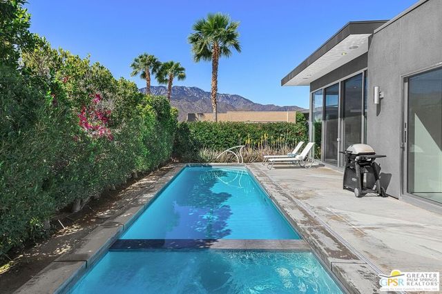 4982 Cottier Way, Palm Springs, CA 92262