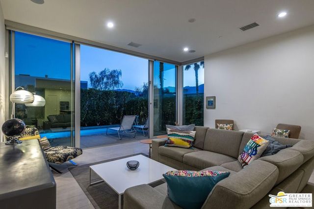 4982 Cottier Way, Palm Springs, CA 92262