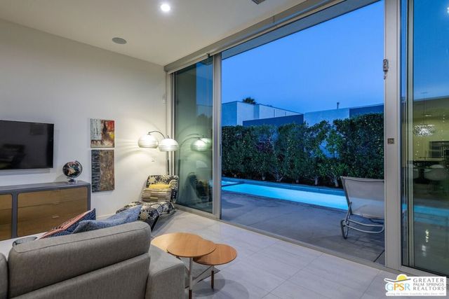 4982 Cottier Way, Palm Springs, CA 92262