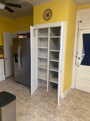 1404 W MAIN Street, Clarksville, TX 75426