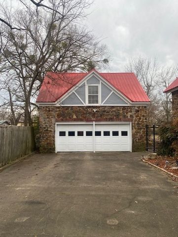 1404 W MAIN Street, Clarksville, TX 75426