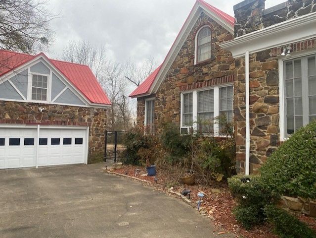 1404 W MAIN Street, Clarksville, TX 75426